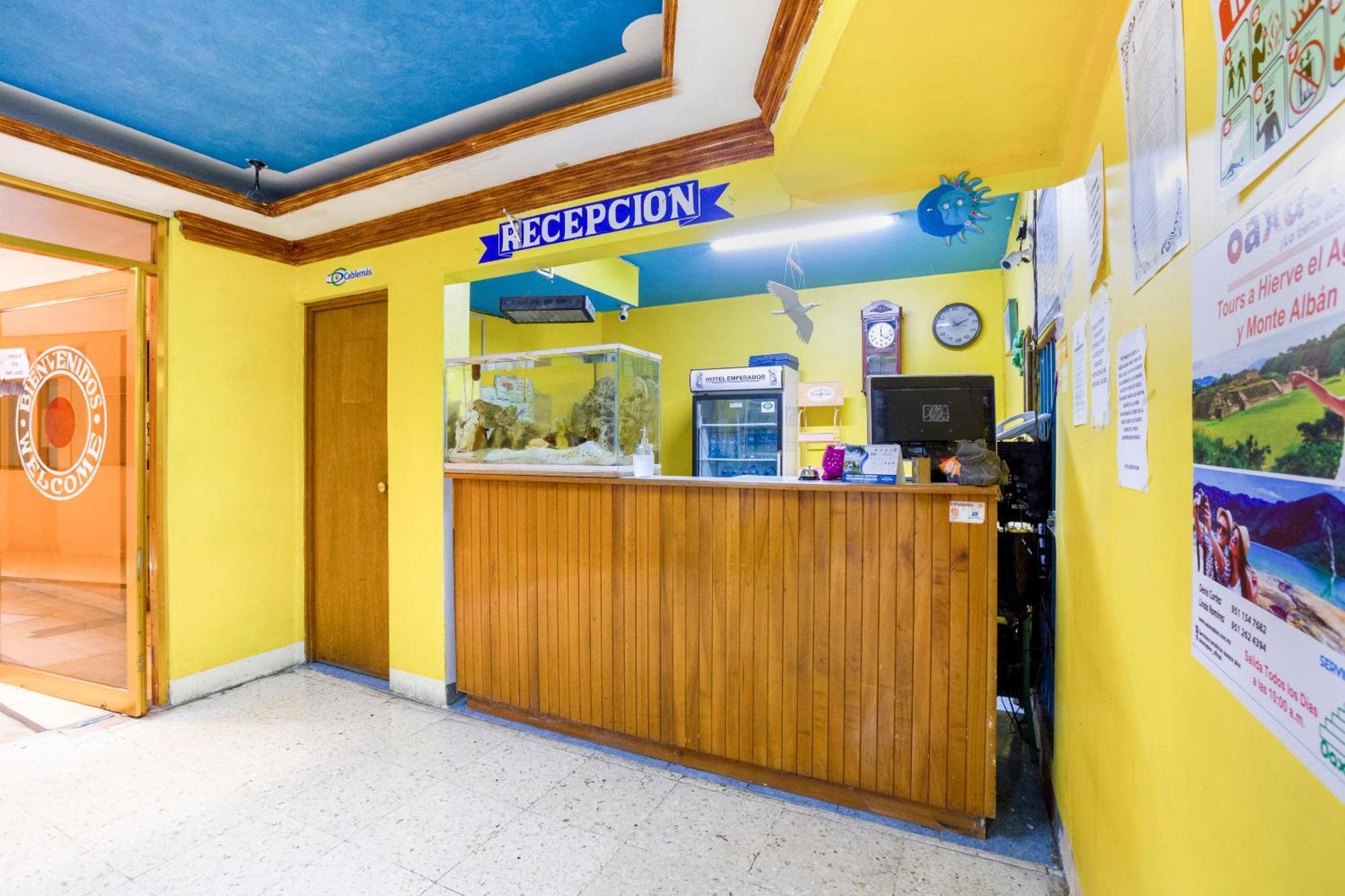 Oyo Hotel Emperador, Oaxaca Exteriör bild