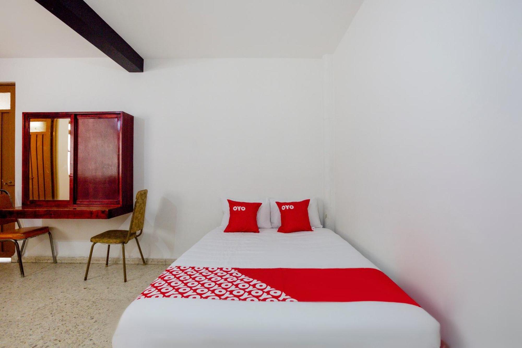 Oyo Hotel Emperador, Oaxaca Exteriör bild